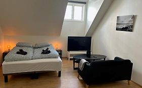 Marken Studio Apartments